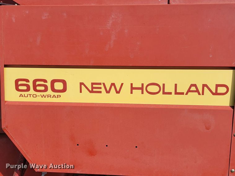 image for item KS9179 (2) New Holland 660 round baler