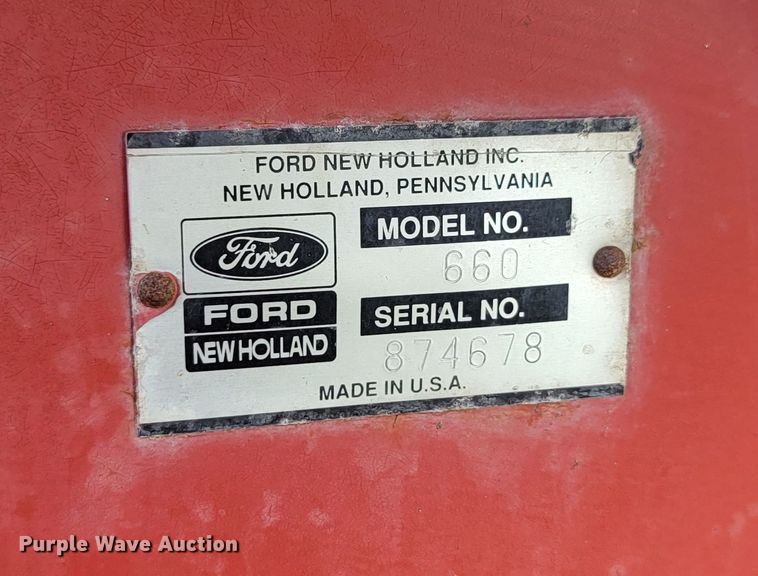 image for item KS9179 (2) New Holland 660 round baler