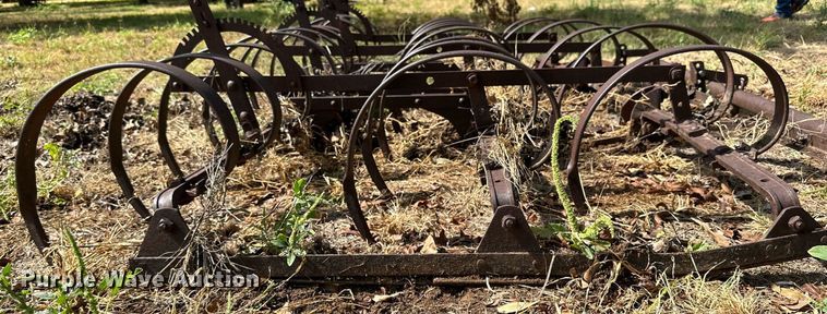 image for item KX9760 Spring tooth harrow