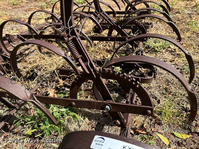 image for item KX9760 Spring tooth harrow