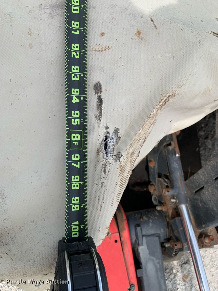 image for item LH9778 Kverneland Group CM2400 disc mower