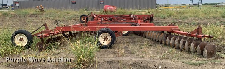 image for item LH9779 Case International HP3900  tandem disk