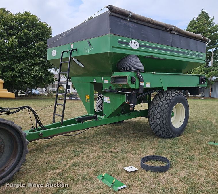 image for item LM9141 UFT 4765  grain cart