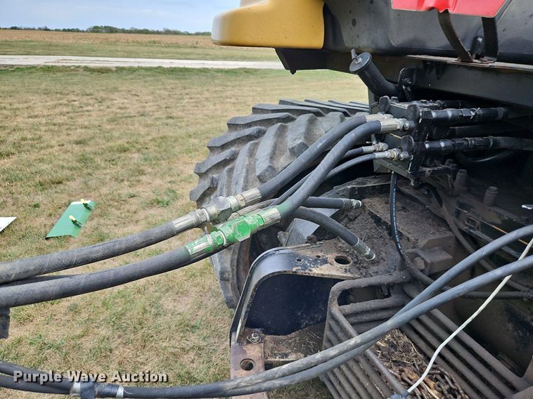 image for item LM9141 UFT 4765  grain cart