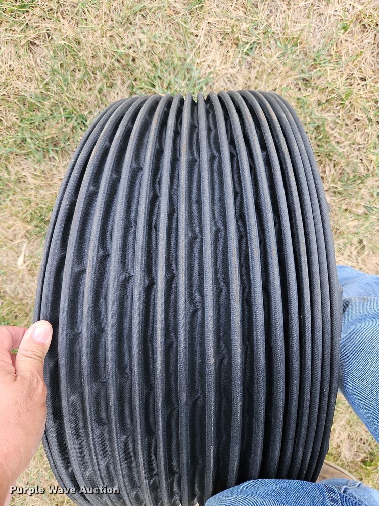 image for item LM9141 UFT 4765  grain cart