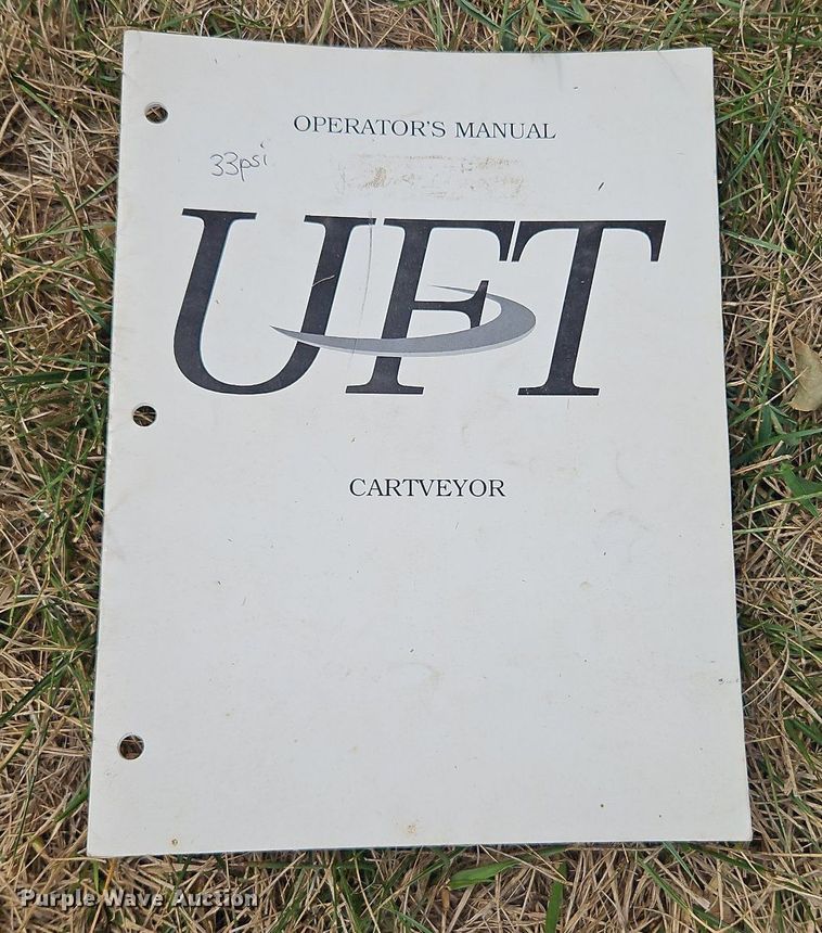 image for item LM9141 UFT 4765  grain cart