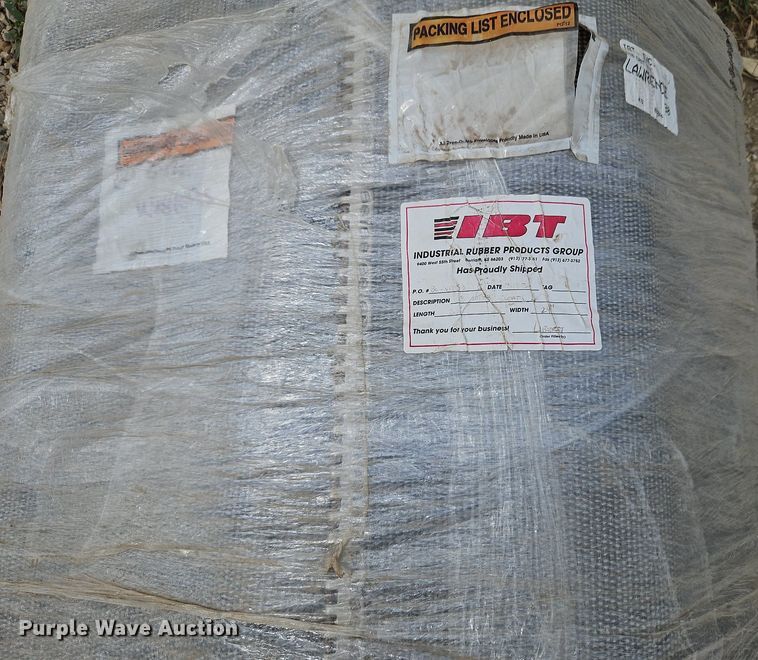 image for item LM9141 UFT 4765  grain cart