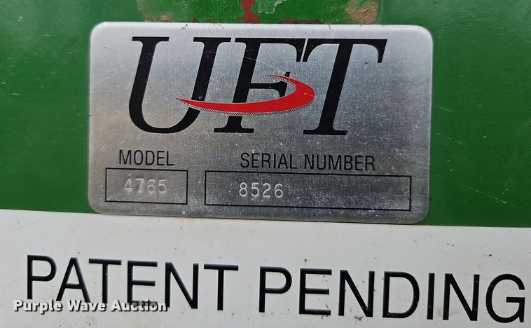 image for item LM9141 UFT 4765  grain cart