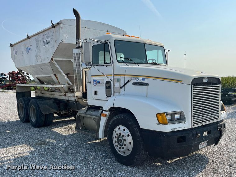 image for item MG9428 1992 Freightliner FLD  fertilizer delivery truck