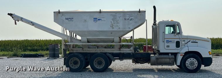 image for item MG9428 1992 Freightliner FLD  fertilizer delivery truck