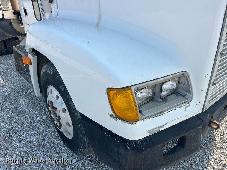 image for item MG9428 1992 Freightliner FLD  fertilizer delivery truck