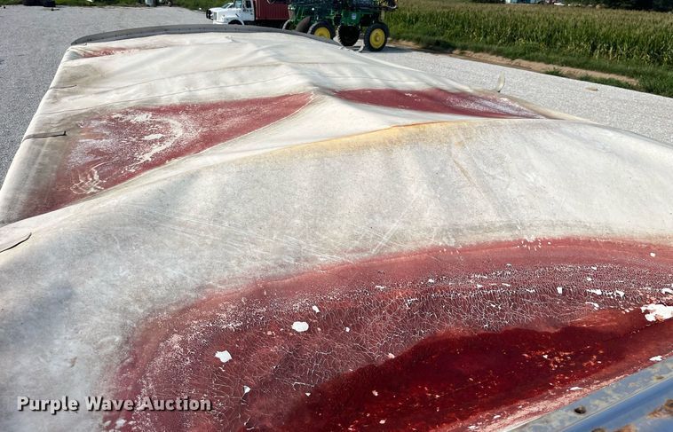 image for item MG9428 1992 Freightliner FLD  fertilizer delivery truck