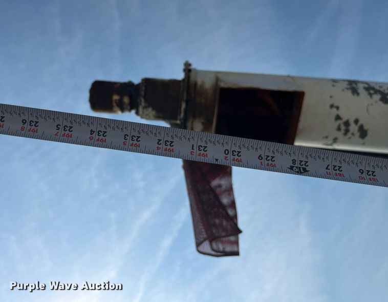 image for item MG9428 1992 Freightliner FLD  fertilizer delivery truck