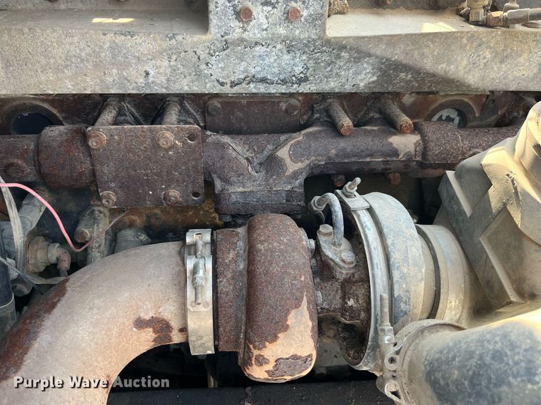 image for item MG9428 1992 Freightliner FLD  fertilizer delivery truck