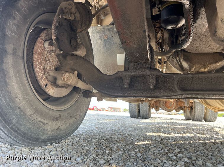 image for item MG9428 1992 Freightliner FLD  fertilizer delivery truck