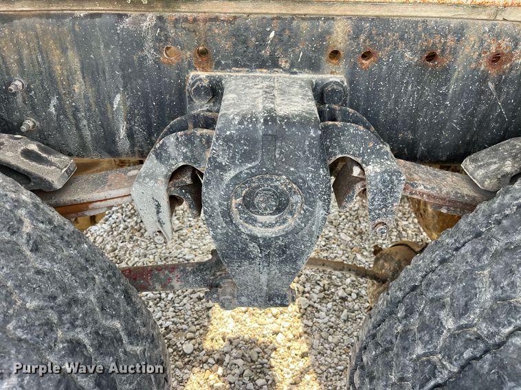 image for item MG9428 1992 Freightliner FLD  fertilizer delivery truck