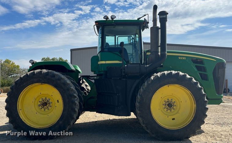 image for item MG9484 2011 John Deere 9230  4WD tractor