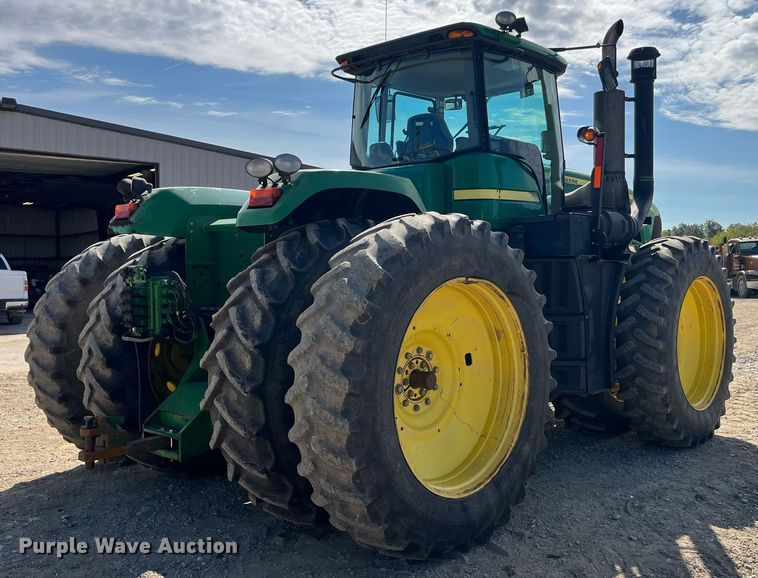 image for item MG9484 2011 John Deere 9230  4WD tractor