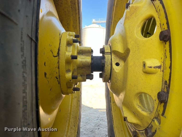 image for item MG9484 2011 John Deere 9230  4WD tractor