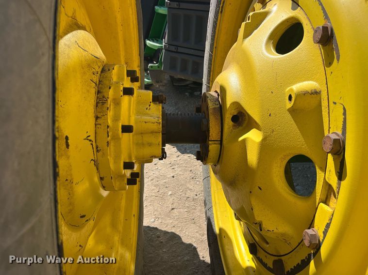 image for item MG9484 2011 John Deere 9230  4WD tractor