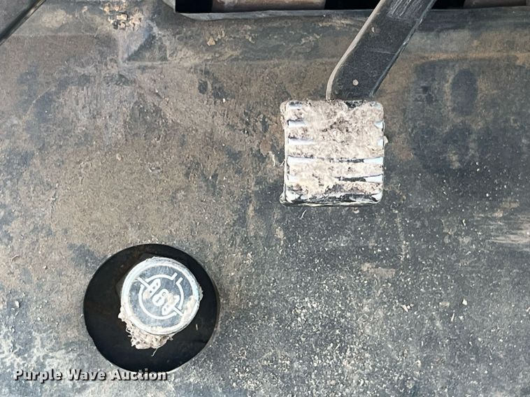 image for item MG9484 2011 John Deere 9230  4WD tractor