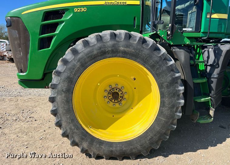 image for item MG9484 2011 John Deere 9230  4WD tractor