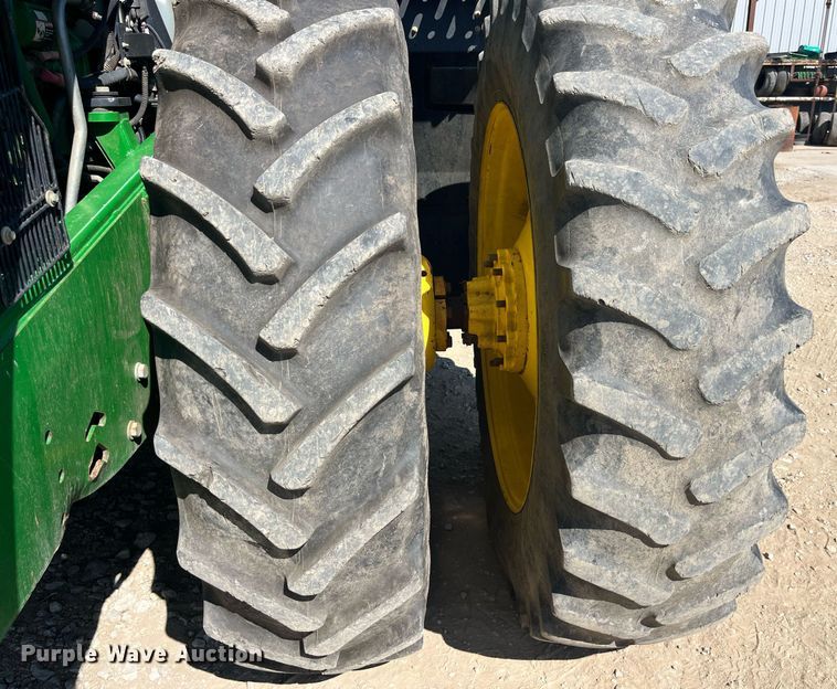 image for item MG9484 2011 John Deere 9230  4WD tractor