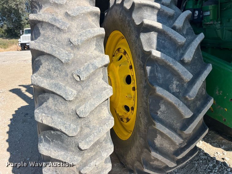 image for item MG9484 2011 John Deere 9230  4WD tractor