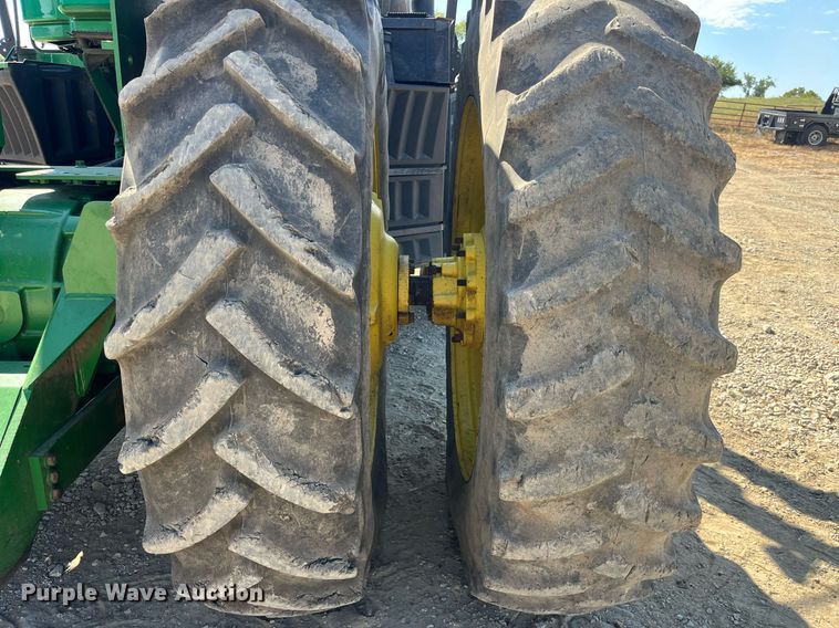 image for item MG9484 2011 John Deere 9230  4WD tractor