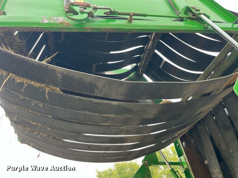 image for item MG9491 1993 John Deere 535  round baler