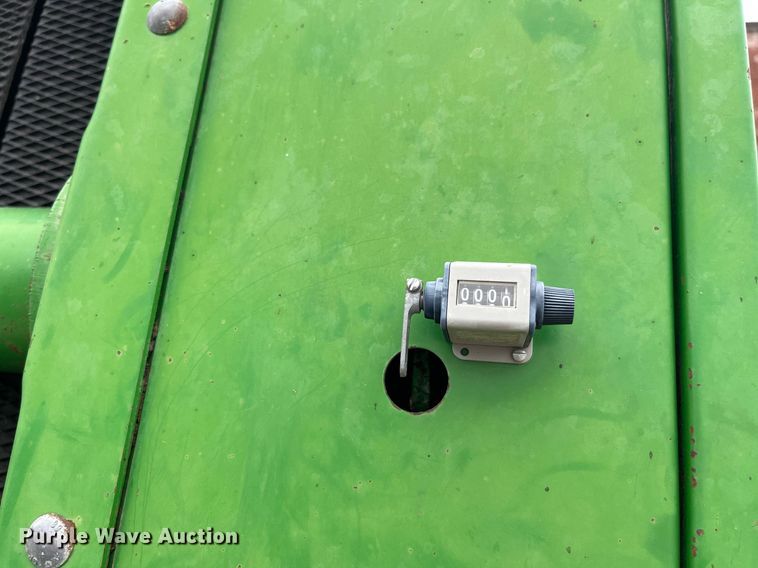 image for item MG9491 1993 John Deere 535  round baler