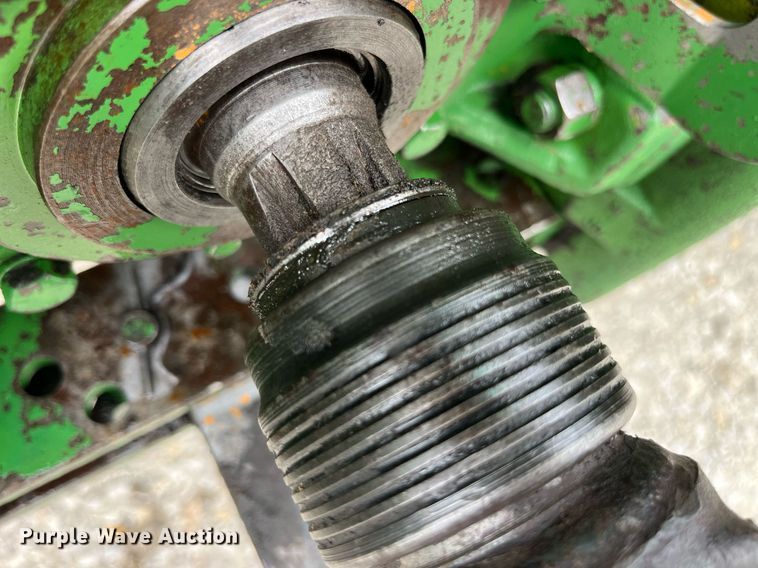 image for item MG9491 1993 John Deere 535  round baler