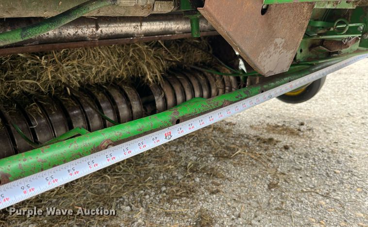 image for item MG9491 1993 John Deere 535  round baler