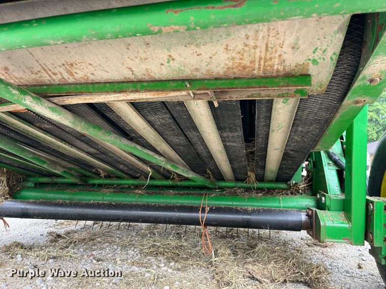 image for item MG9491 1993 John Deere 535  round baler