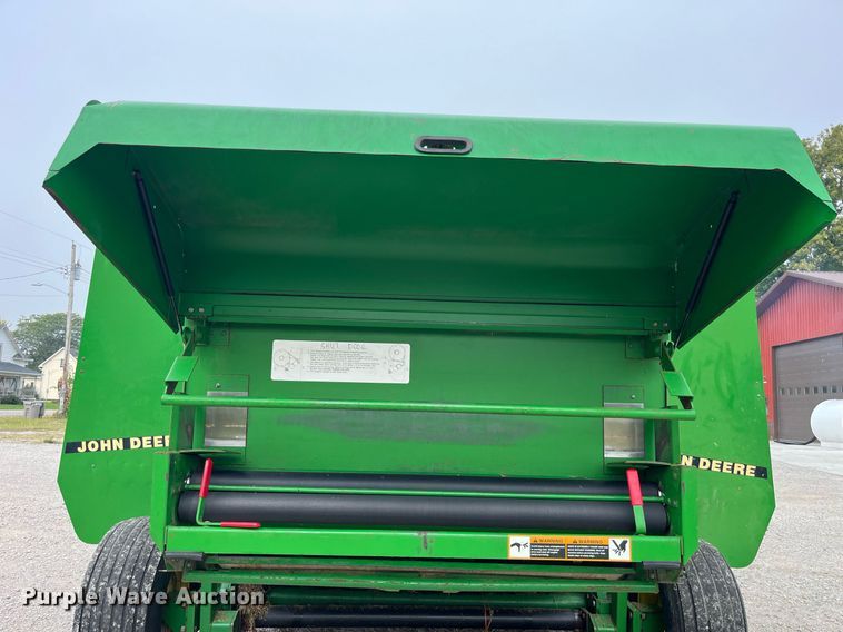 image for item MG9491 1993 John Deere 535  round baler