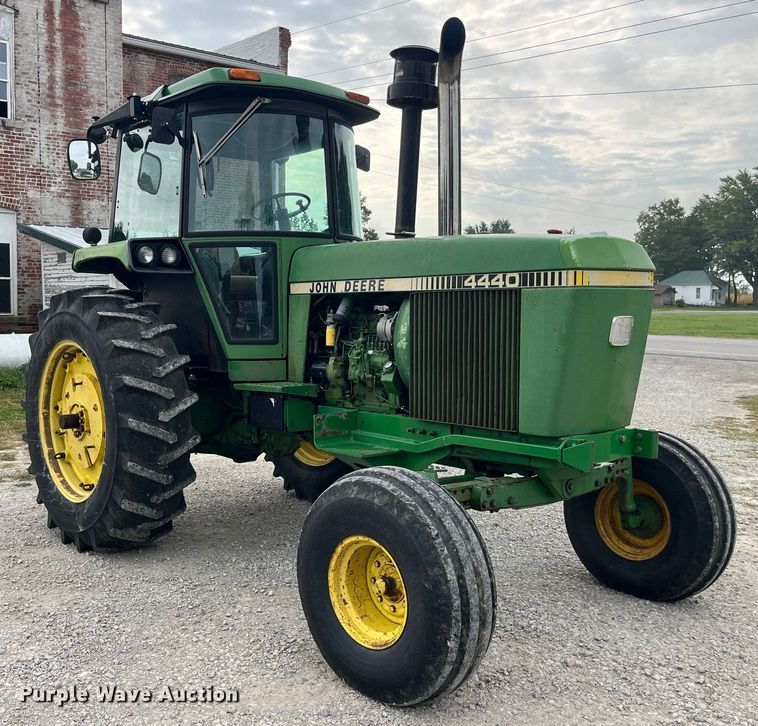 image for item MG9492 1980 John Deere 4440  tractor