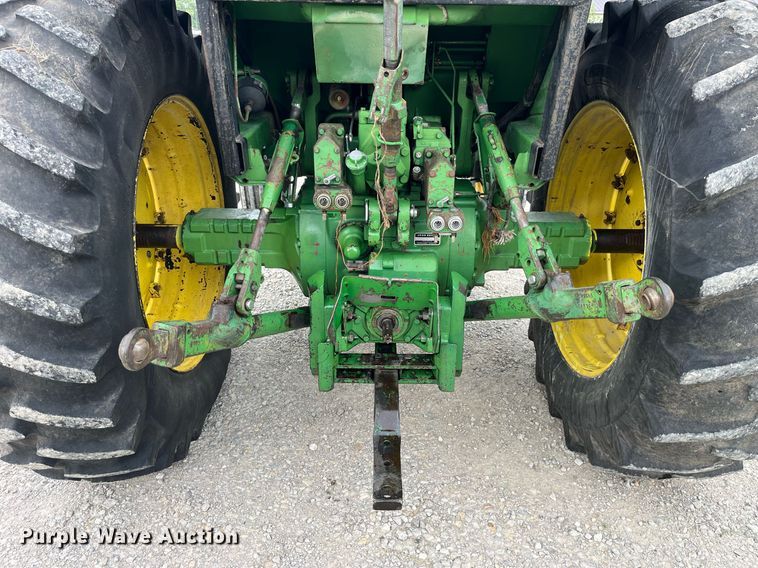 image for item MG9492 1980 John Deere 4440  tractor