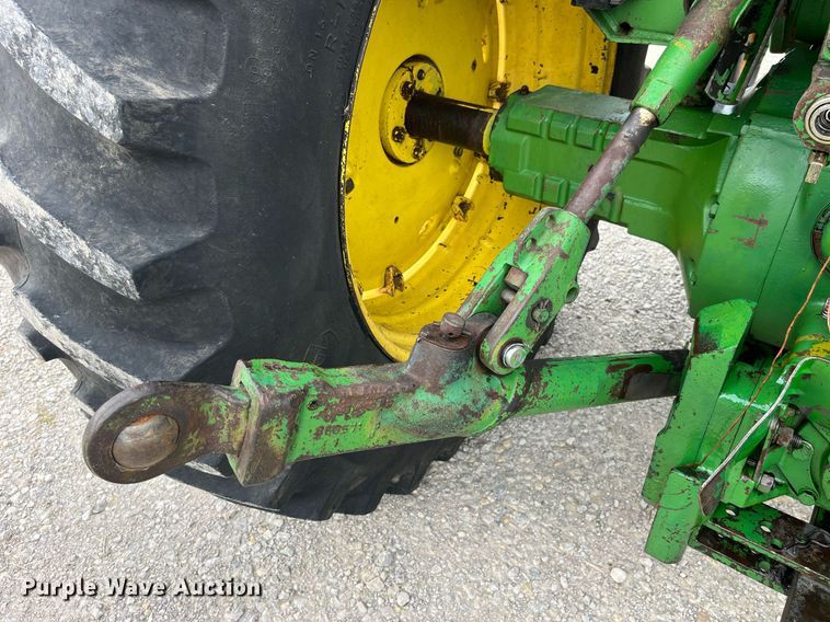 image for item MG9492 1980 John Deere 4440  tractor