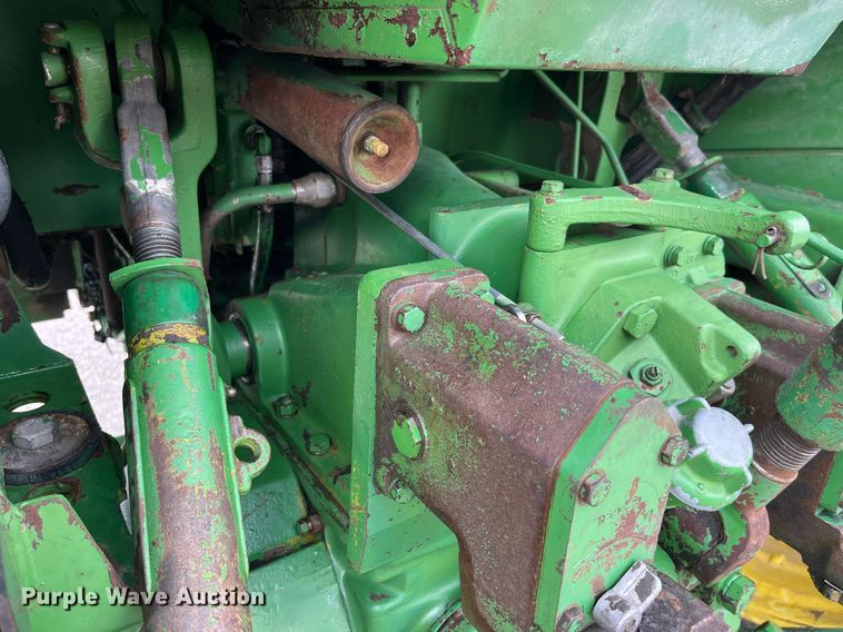 image for item MG9492 1980 John Deere 4440  tractor