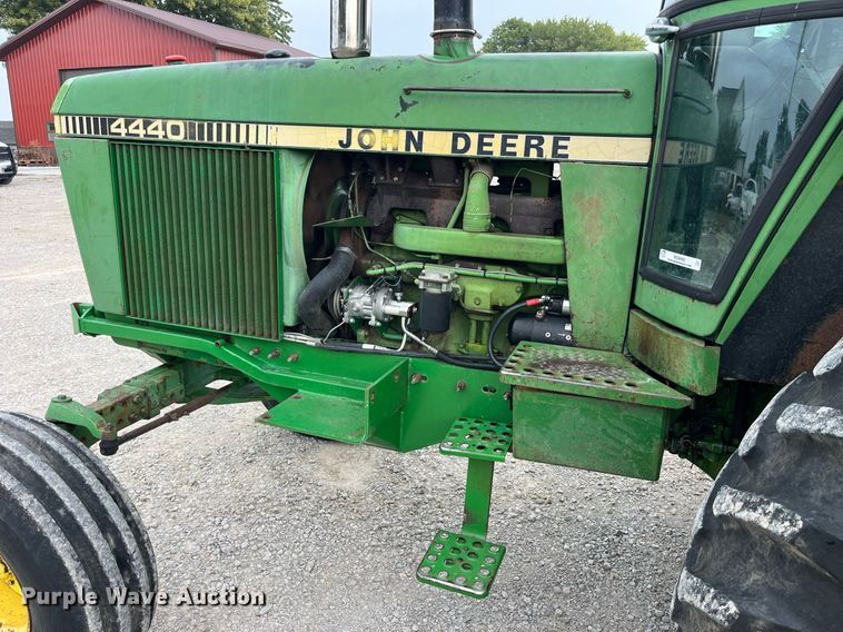 image for item MG9492 1980 John Deere 4440  tractor