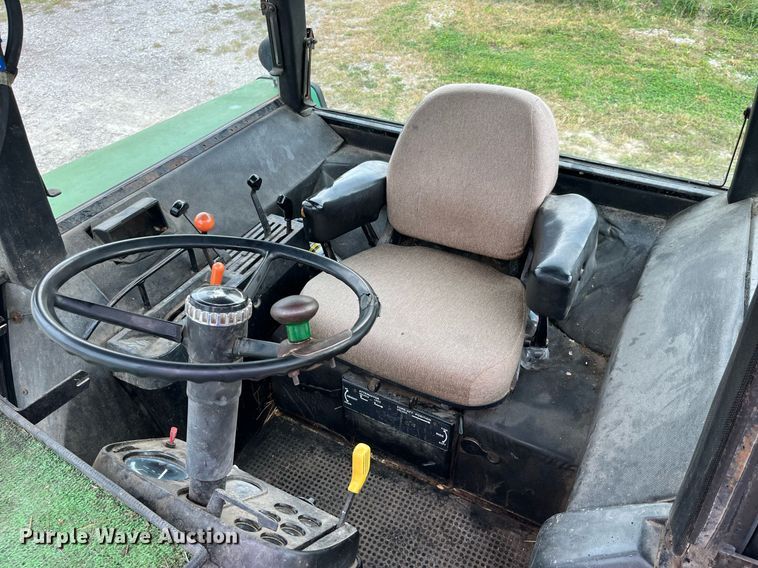 image for item MG9492 1980 John Deere 4440  tractor