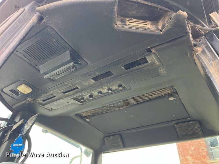 image for item MG9492 1980 John Deere 4440  tractor