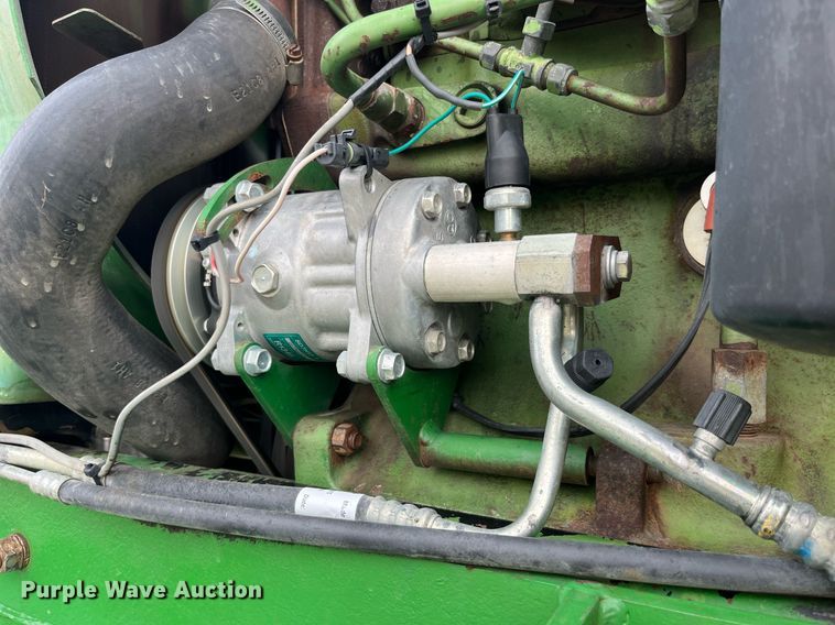 image for item MG9492 1980 John Deere 4440  tractor