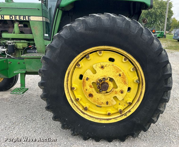 image for item MG9492 1980 John Deere 4440  tractor
