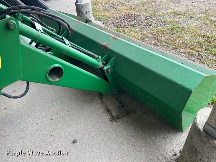 image for item MG9492 1980 John Deere 4440  tractor