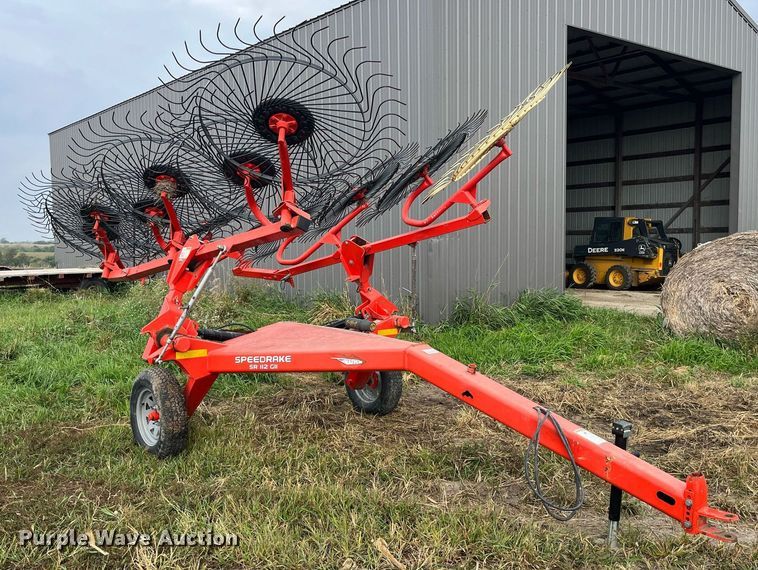 image for item MG9493 Kuhn SR112 GII  hay rake