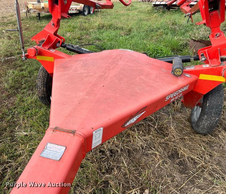 image for item MG9493 Kuhn SR112 GII  hay rake