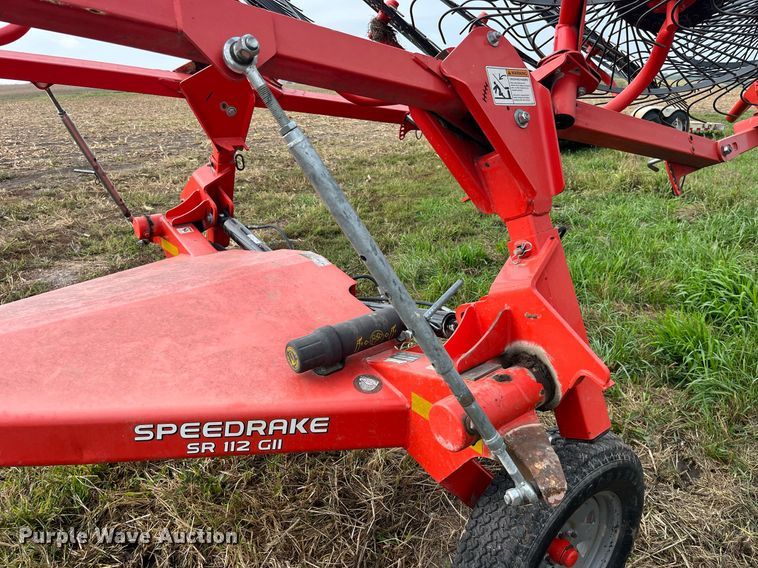 image for item MG9493 Kuhn SR112 GII  hay rake