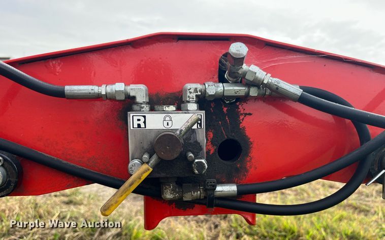 image for item MG9493 Kuhn SR112 GII  hay rake