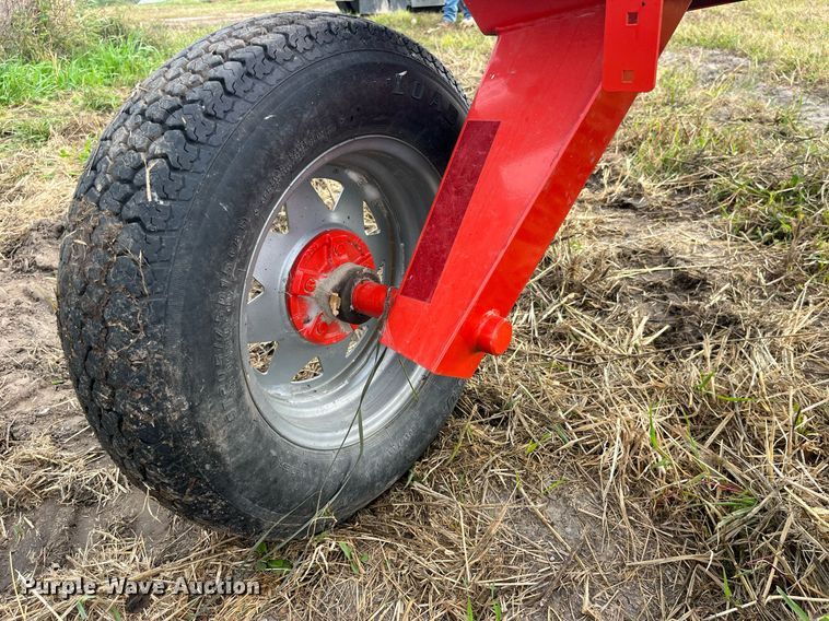 image for item MG9493 Kuhn SR112 GII  hay rake